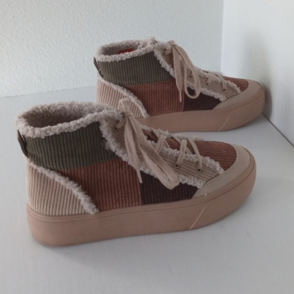 Rocket Dog Patchwork Flair Platform Sneaker - image 2